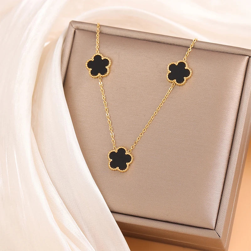 Clover Necklace